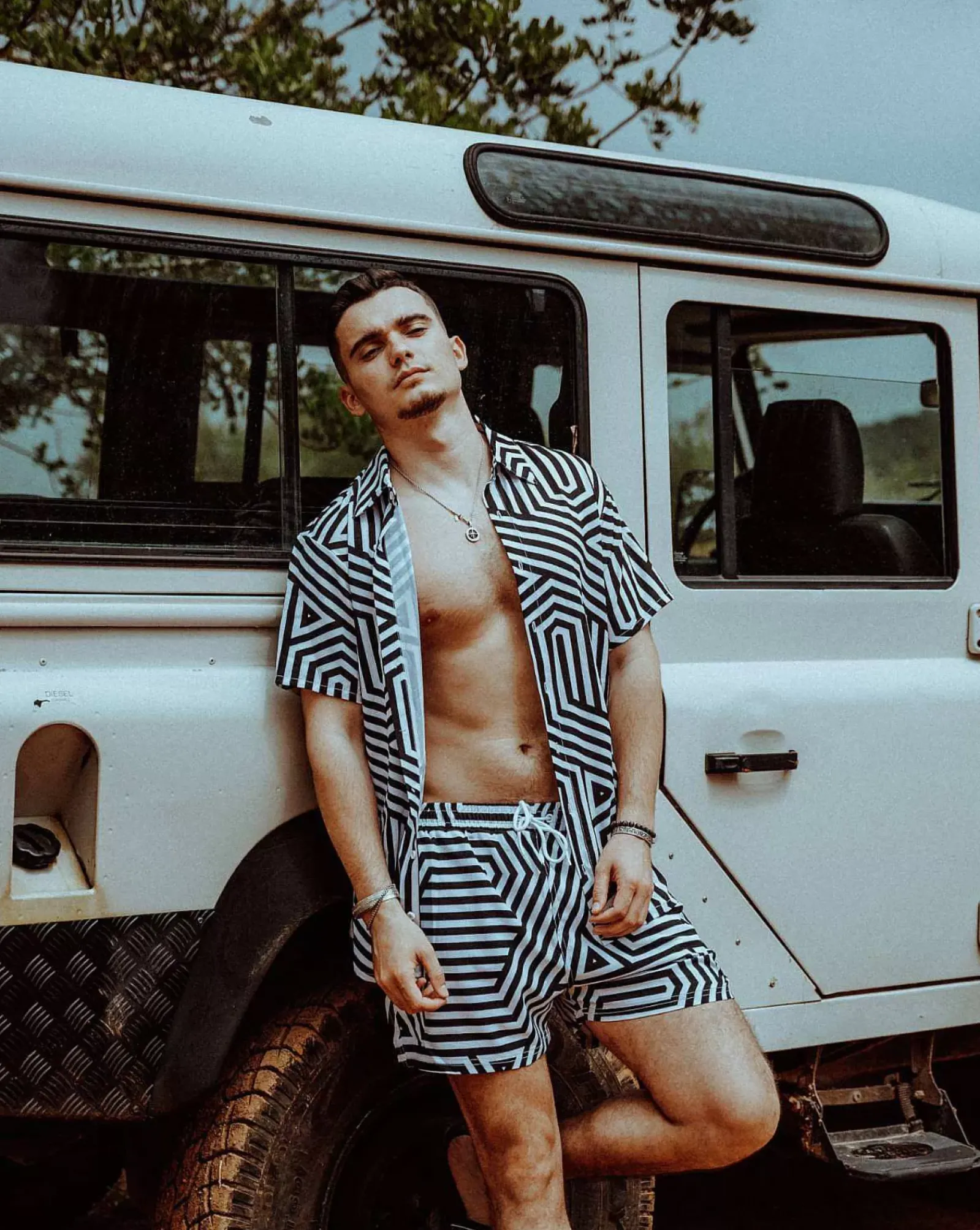 Fall Line Men'S Short Sleeve Shirt